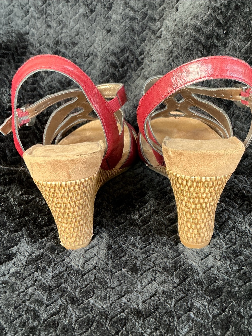AEROSOLES Red Strappy Wedge Sandals - Picture 3 of 8